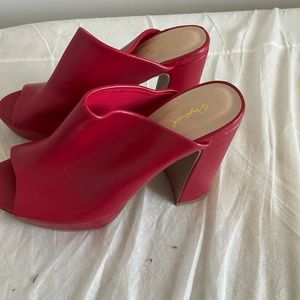 Red heels 👠